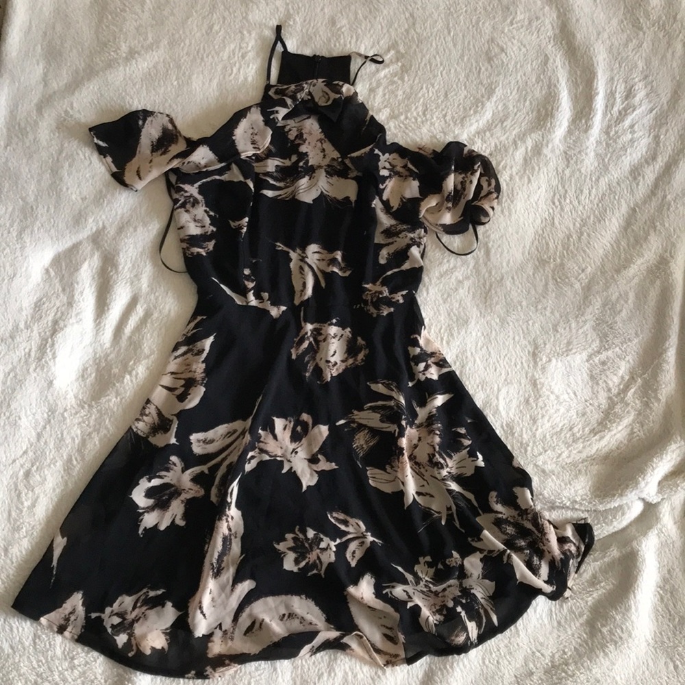 Floral pattern flower dress